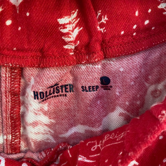 Hollister • Christmas Pajama Shorts - Picture 2 of 5